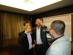 �����Iչ�����x��